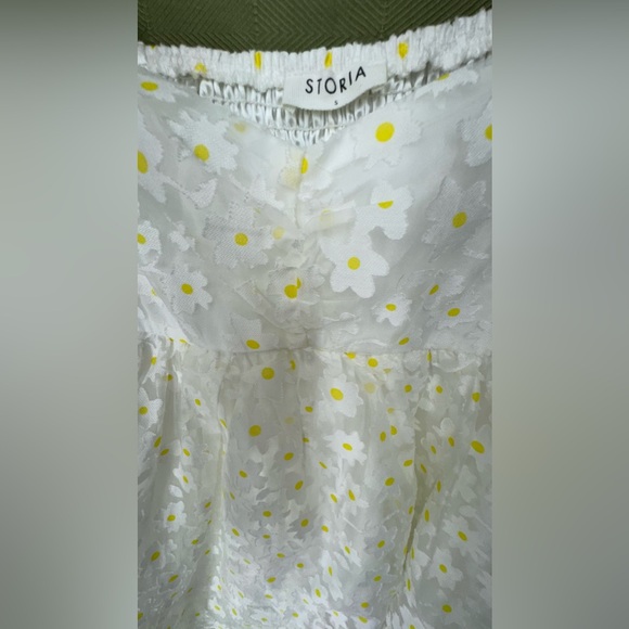 Storia White Daisy Puff Sleeve Mini Dress Size S - Picture 8 of 12